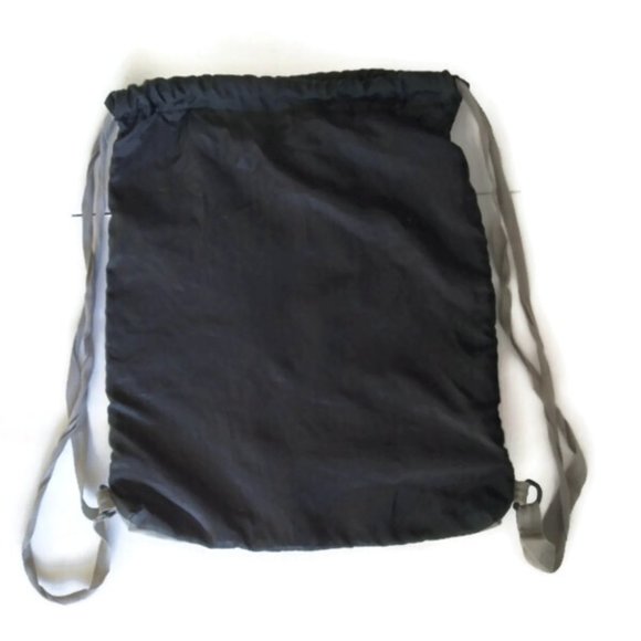 SOLD ON ANOTHER PLATFORM Puma Drawstring Backpack - Picture 2 of 6